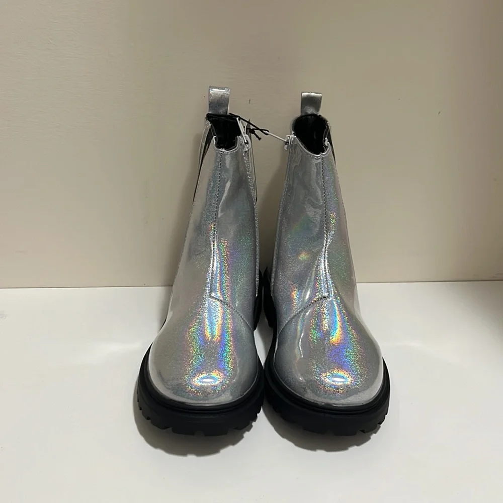 Bebe‎ Girls Big Kids' Holographic Chelsea Boot